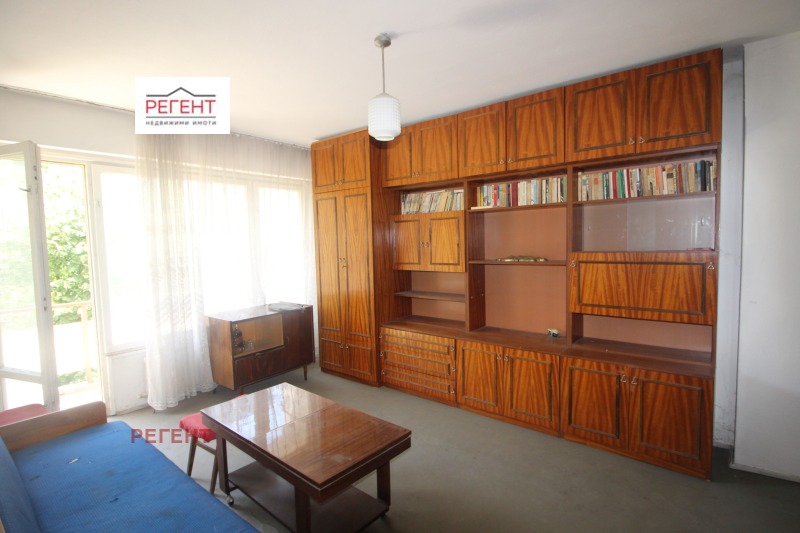 En venta  2 dormitorios Gabrovo , Trendafil 1 , 75 metros cuadrados | 41783166