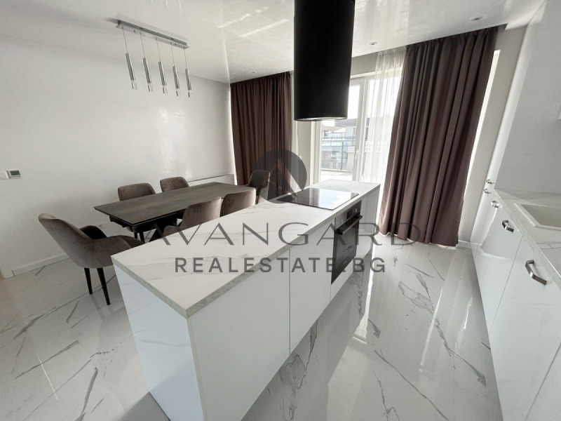 На продаж  3 кімнатна Пловдив , Остромила , 276 кв.м | 90308196 - зображення [4]