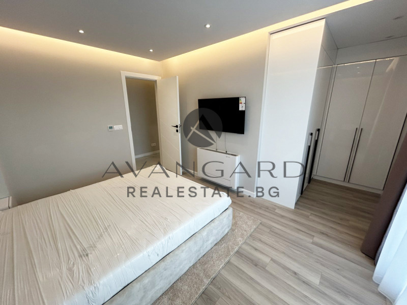 На продаж  3 кімнатна Пловдив , Остромила , 276 кв.м | 90308196 - зображення [12]