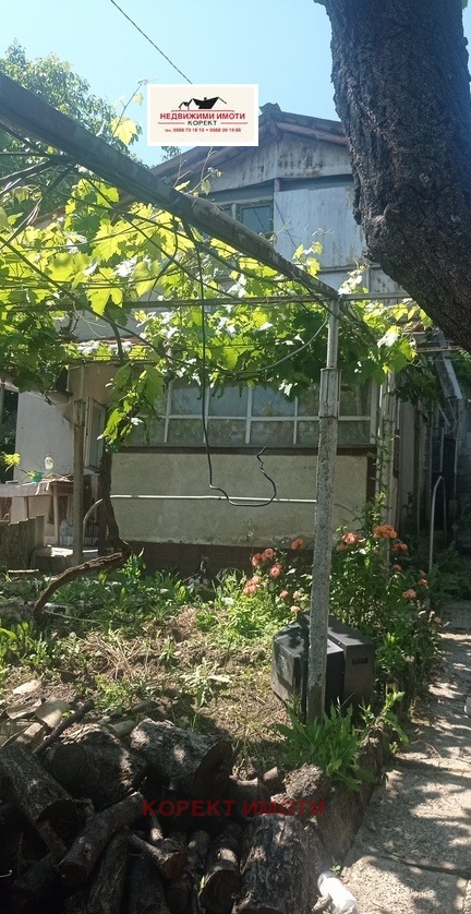 Продава ВИЛА, гр. Шумен, Боян Българанов 1, снимка 5 - Вили - 55024193