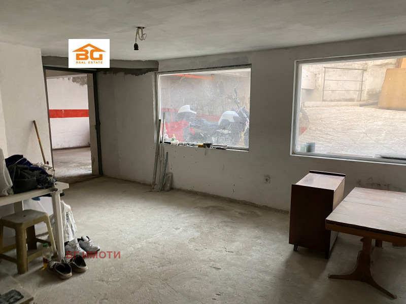 Продава СКЛАД в град Варна, Колхозен пазар - 124 кв.м / 123 000 € » 240 567.09 лв., БГ ИМОТИ