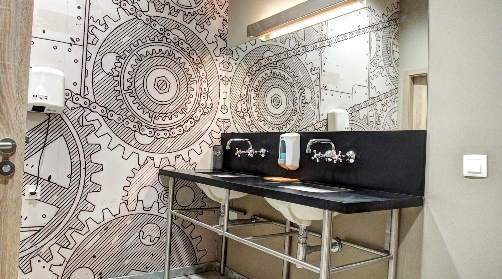 Продава ПРОМ. ПОМЕЩЕНИЕ | Imot.bg — изображение 11