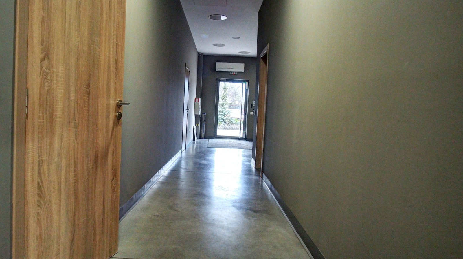 Продава ПРОМ. ПОМЕЩЕНИЕ | Imot.bg — изображение 9