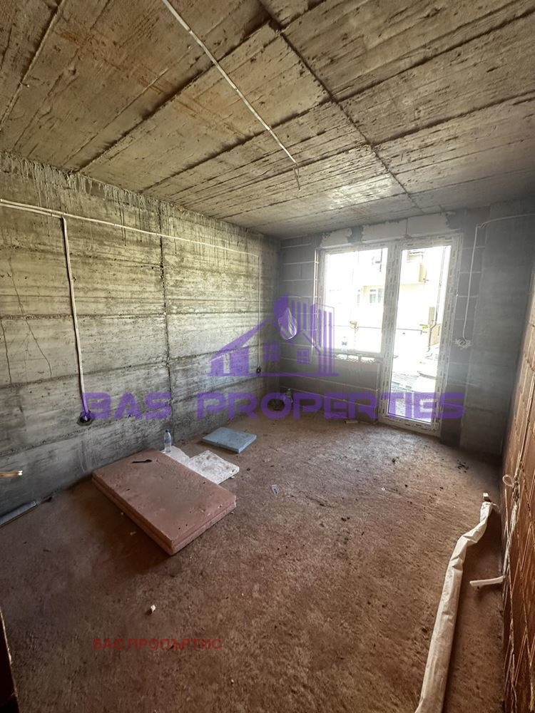 Продава  2-стаен, град София, Карпузица •  115 000 EUR • ID 37445303 — holmes.bg - [1] 