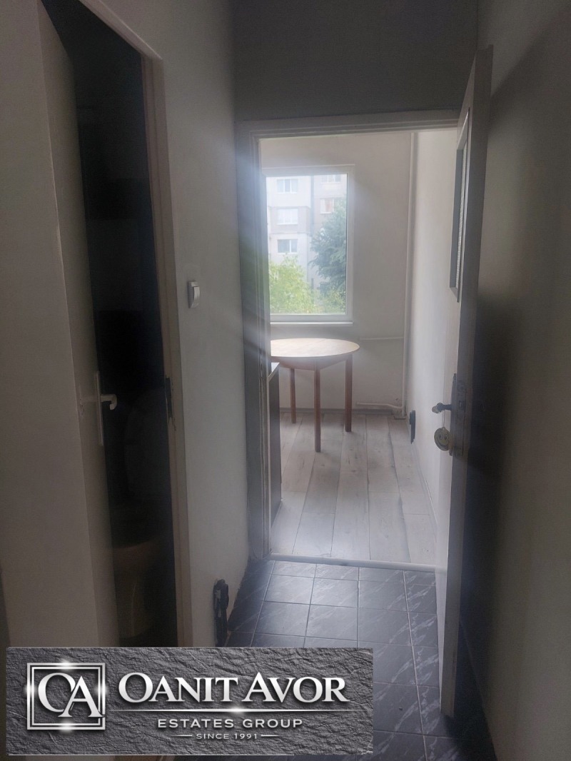 Продава 2-СТАЕН, гр. София, Младост 4