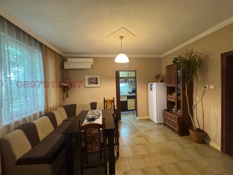 De vânzare  3 dormitoare Plovdiv , Ciuciuc Parij , 107 mp | 96671456 - imagine [3]