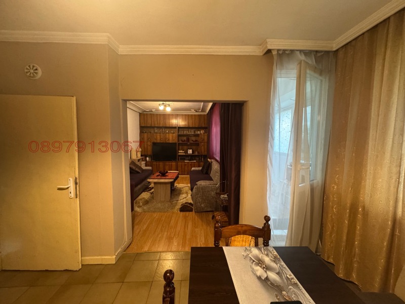 De vânzare  3 dormitoare Plovdiv , Ciuciuc Parij , 107 mp | 96671456 - imagine [6]