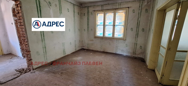 Продава КЪЩА, с. Беглеж, област Плевен, снимка 4 - Къщи - 53557250