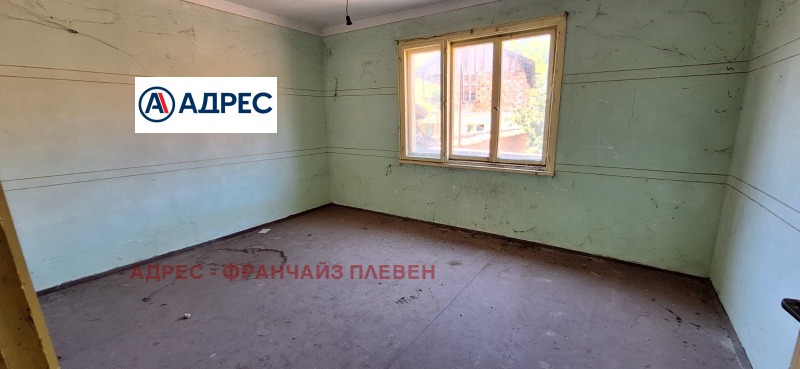 Продава КЪЩА, с. Беглеж, област Плевен, снимка 2 - Къщи - 53557250