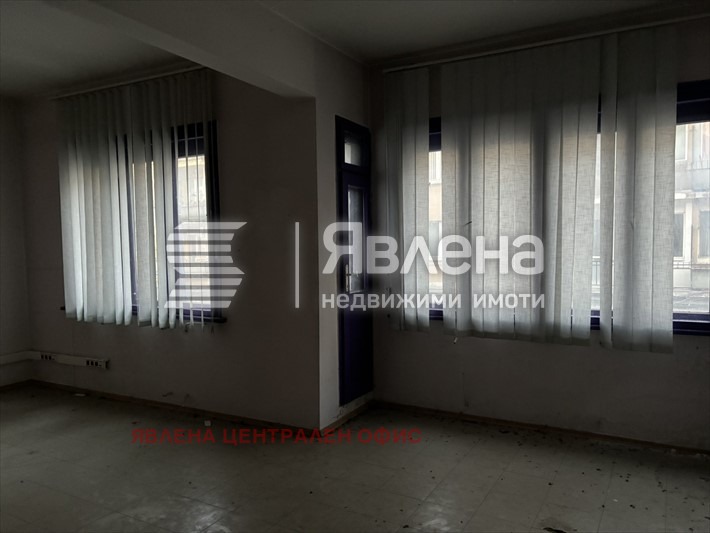 Продава КЪЩА, гр. Пазарджик, Идеален център, снимка 2 - Къщи - 54071903