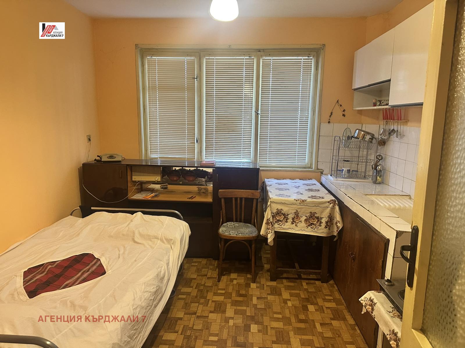 Продава 3-СТАЕН, гр. Кърджали, Център, снимка 6 - Апартаменти - 56111532