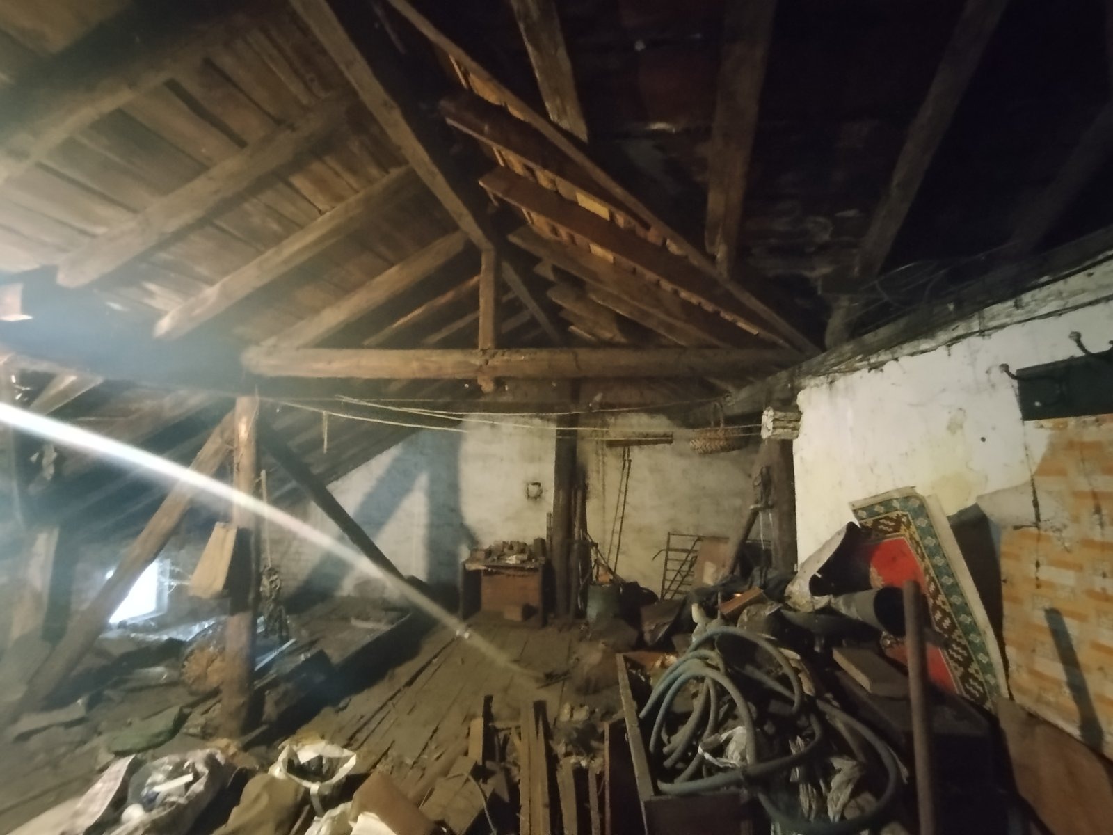 Продава ЕТАЖ ОТ КЪЩА, гр. Русе, Център, снимка 7 - Етаж от къща - 55561445