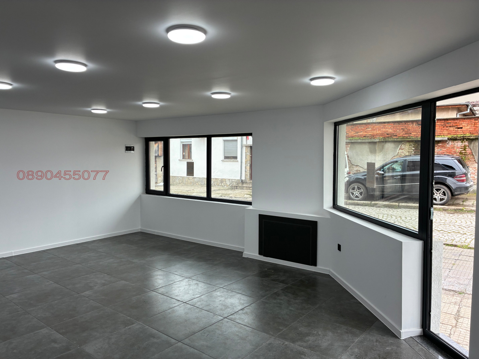 Продава МАГАЗИН, гр. Ямбол, ОУ П. Р. Славейков, снимка 2 - Магазини - 54014542