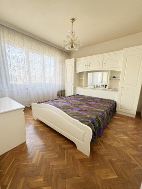 2 Schlafzimmer Buzludscha, Weliko Tarnowo 3