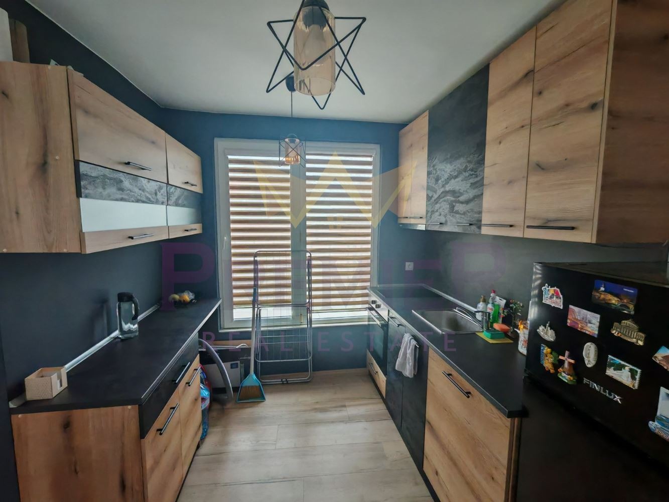 Продава 2-СТАЕН, гр. Бургас, Център, снимка 2 - Апартаменти - 54057160