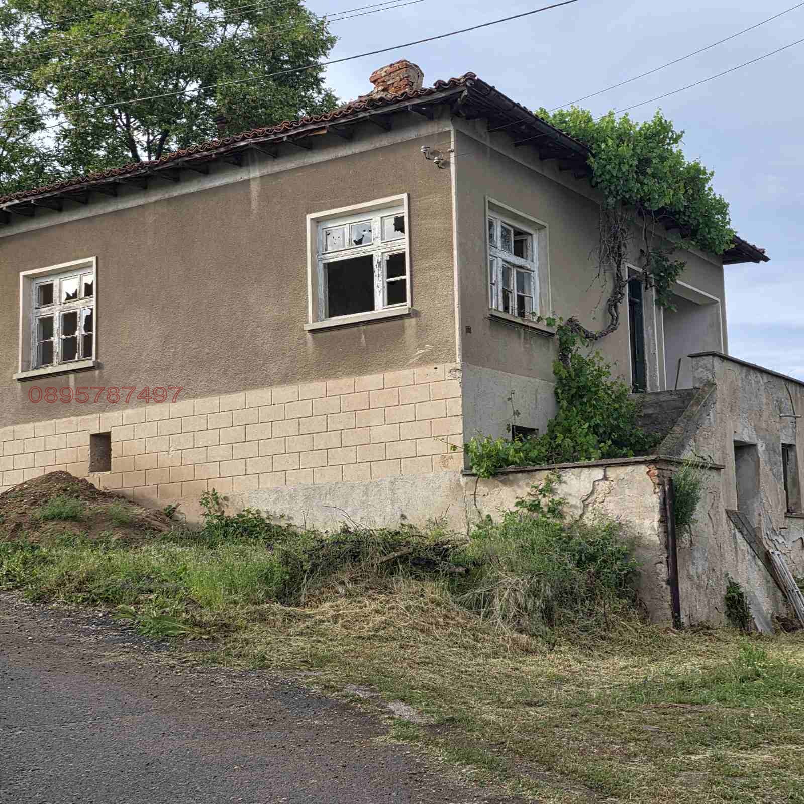 Продава КЪЩА, с. Горна Василица, област София област