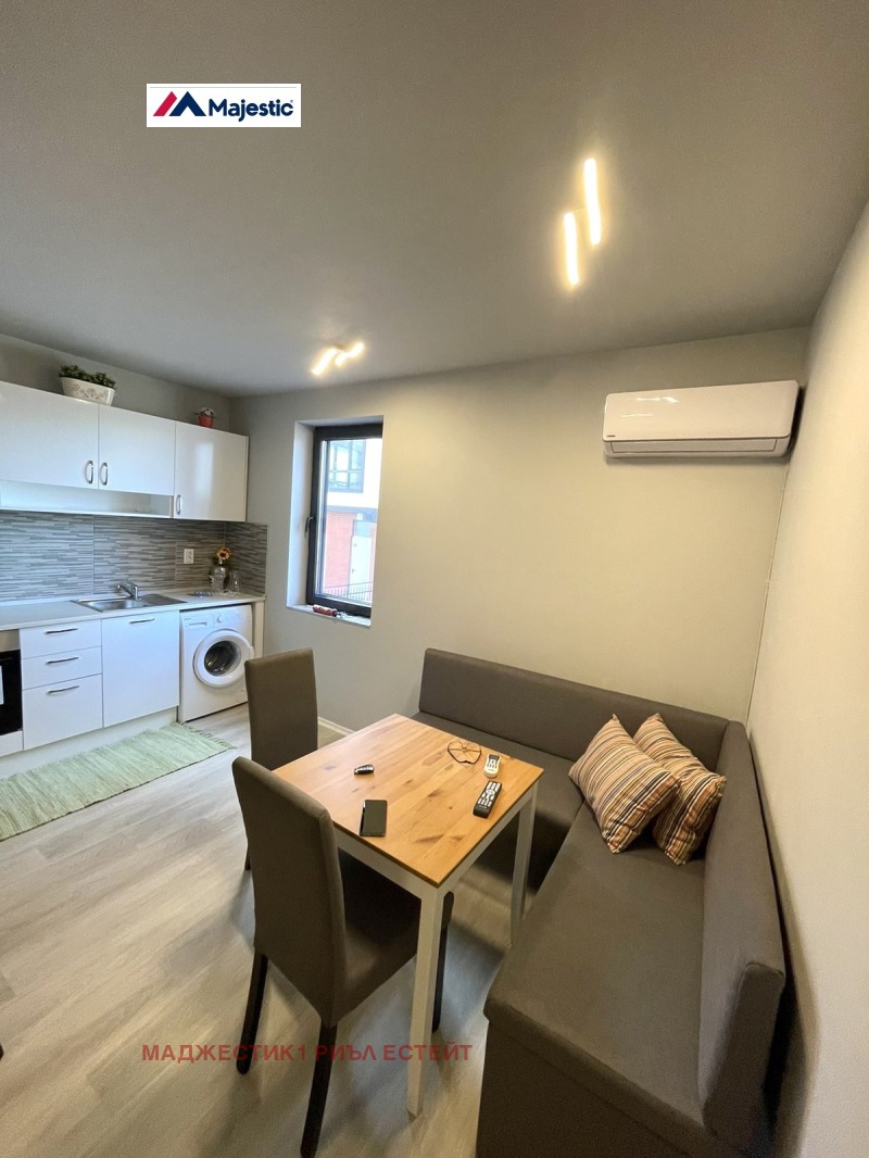 Продава  3-стаен град София , Младост 1 , 105 кв.м | 86684238 - изображение [2]
