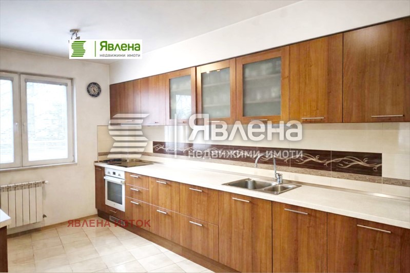 Продава 3-СТАЕН, гр. София, Дианабад, снимка 2 - Апартаменти - 53651383