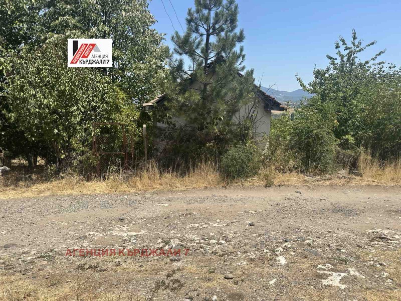 Продава  Парцел област Кърджали , с. Петлино , 201 кв.м | 90404277