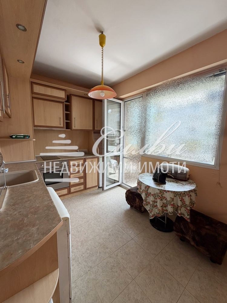 Продава 2-СТАЕН, гр. Шумен, Тракия, снимка 2 - Апартаменти - 54206038