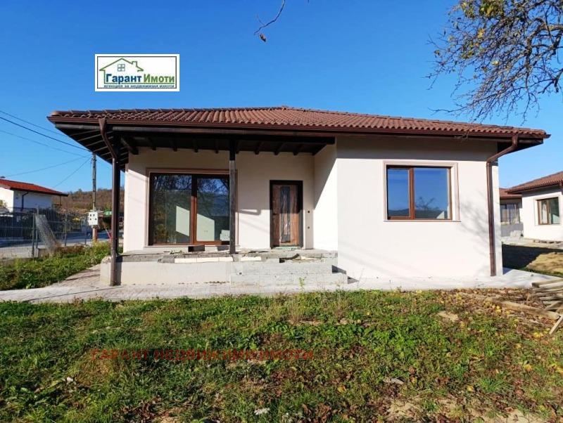 Na sprzedaż  Dom region Gabrowo , Rajnowci , 107 mkw | 46307572 - obraz [2]