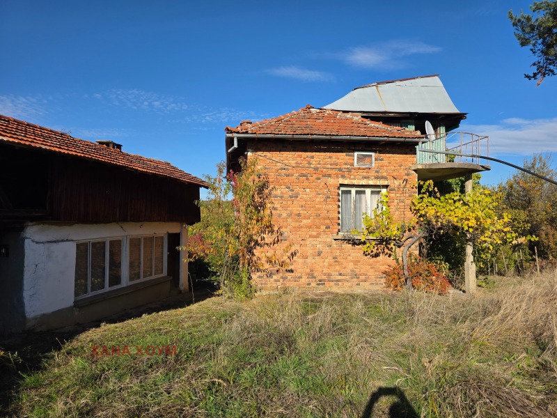 Продава КЪЩА, с. Патрешко, област Ловеч, снимка 3 - Къщи - 52153503