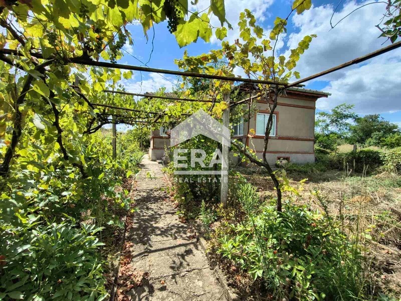 Продава КЪЩА, с. Самуилово, област Добрич, снимка 2 - Къщи - 55698882