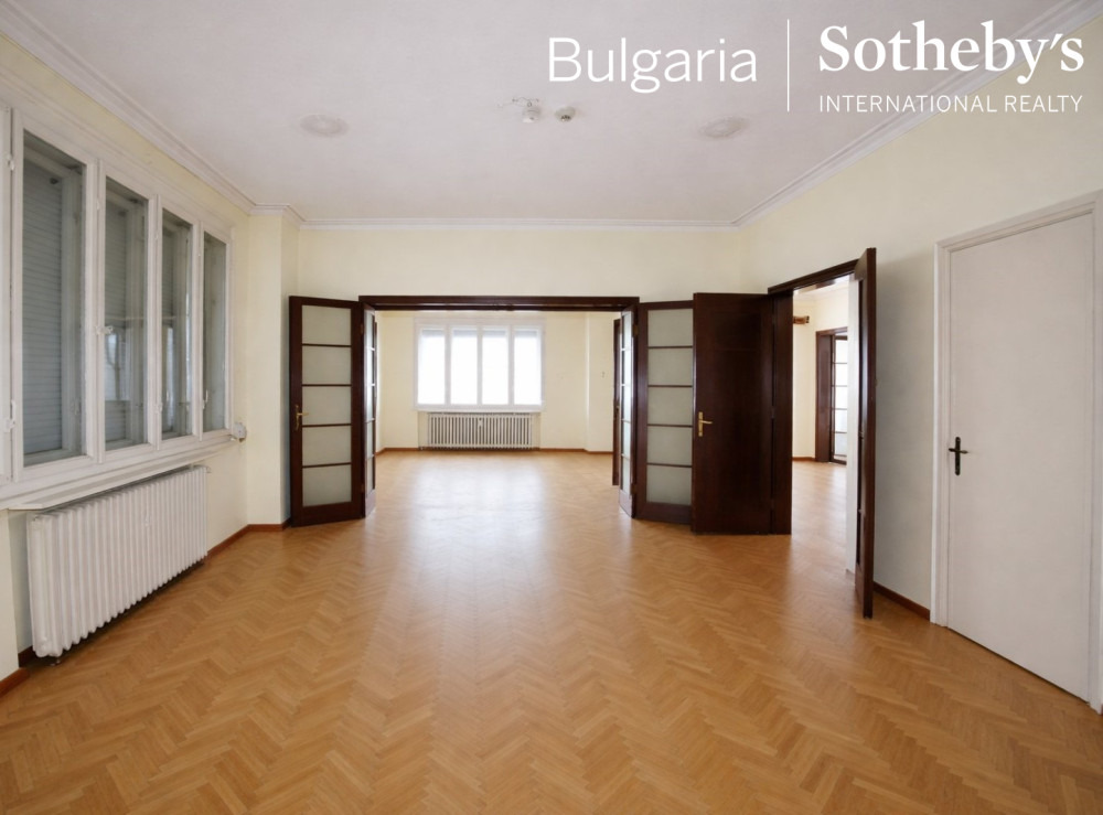 Продава МНОГОСТАЕН, гр. София, Докторски паметник, снимка 2 - Апартаменти - 53367179