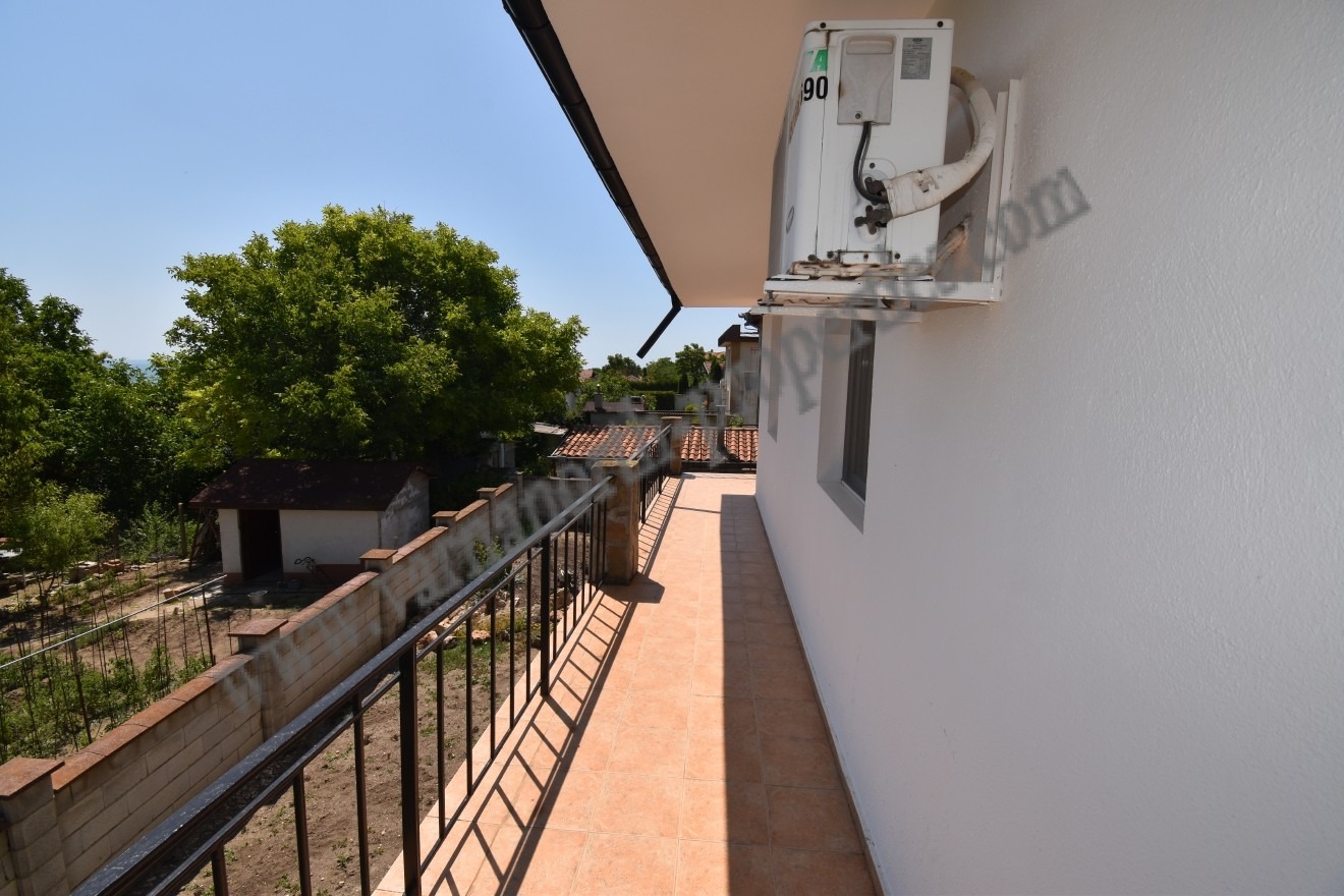 Продава КЪЩА, гр. Балчик, област Добрич, снимка 4 - Къщи - 53991748