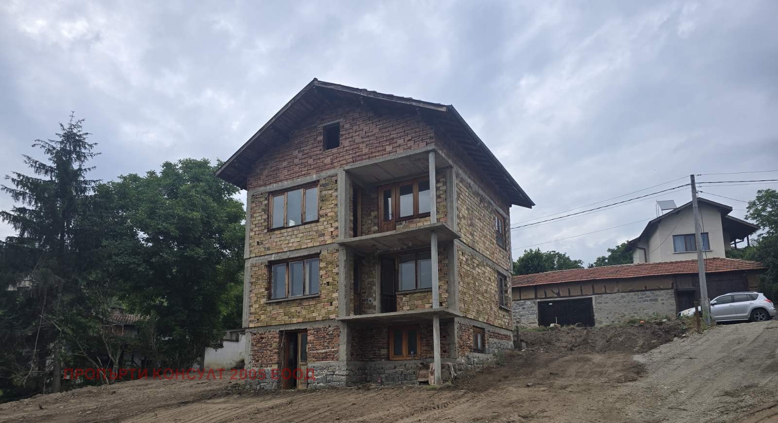 Продава КЪЩА, с. Долни Окол, област София област