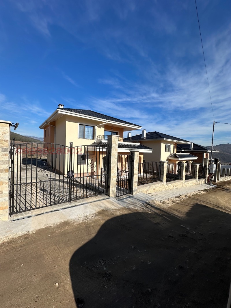 Продава КЪЩА, гр. Велинград, област Пазарджик