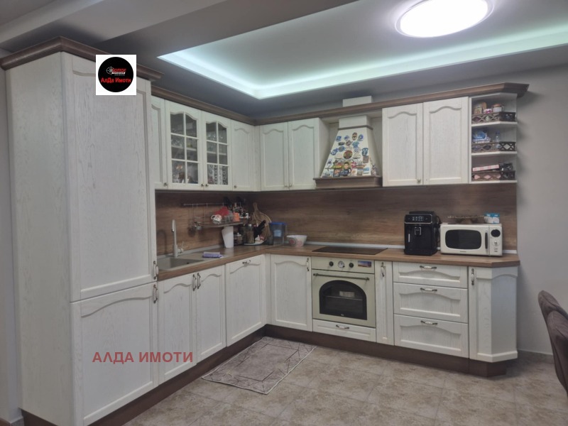 Продава КЪЩА, гр. София, м-т Детски град