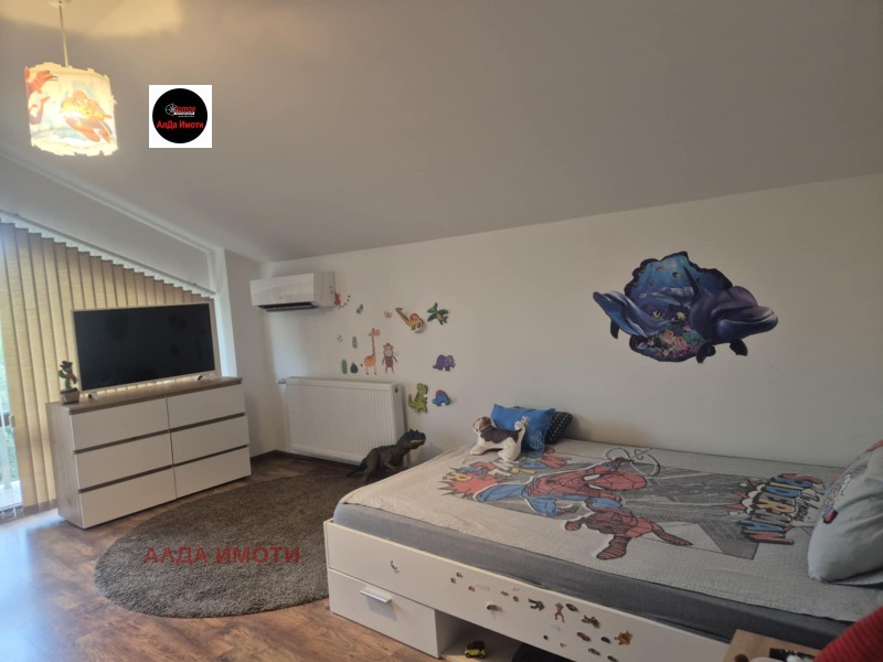 Продава КЪЩА, гр. София, м-т Детски град, снимка 9 - Къщи - 52712474