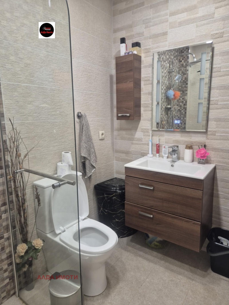 Продава КЪЩА, гр. София, м-т Детски град, снимка 8 - Къщи - 52712474