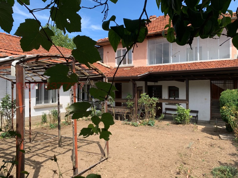 Продава КЪЩА, с. Лесидрен, област Ловеч, снимка 2 - Къщи - 53427240