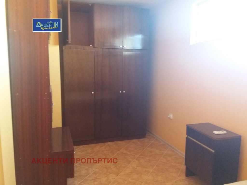 Продава 2-СТАЕН, гр. Велико Търново, Бузлуджа, снимка 2 - Апартаменти - 54952086
