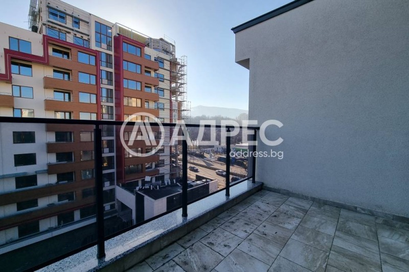 Продава  2-стаен град София , Център , 96 кв.м | 74161965