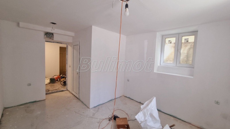 Продава  2-стаен, град Варна, Фестивален комплекс •  149 000 EUR • ID 46085458 — holmes.bg - [1] 