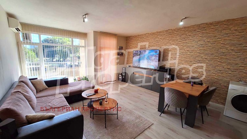 For Sale  2 bedroom Pazardzhik , Tsentar , 97 sq.m | 75870621