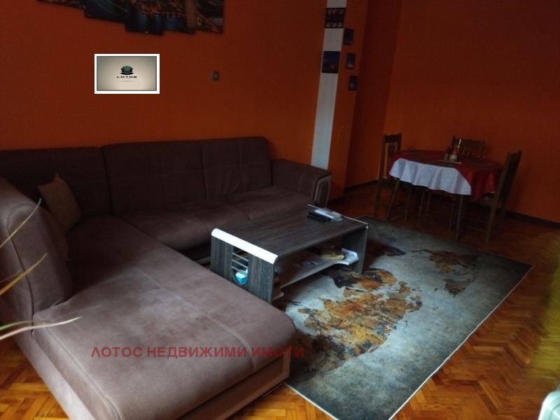 Продава 4-СТАЕН, гр. Горна Оряховица, област Велико Търново, снимка 2 - Апартаменти - 53355542