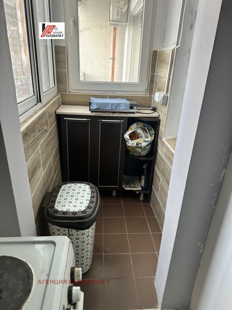 Продава 4-СТАЕН, гр. Кърджали, Възрожденци, снимка 6 - Апартаменти - 53588563