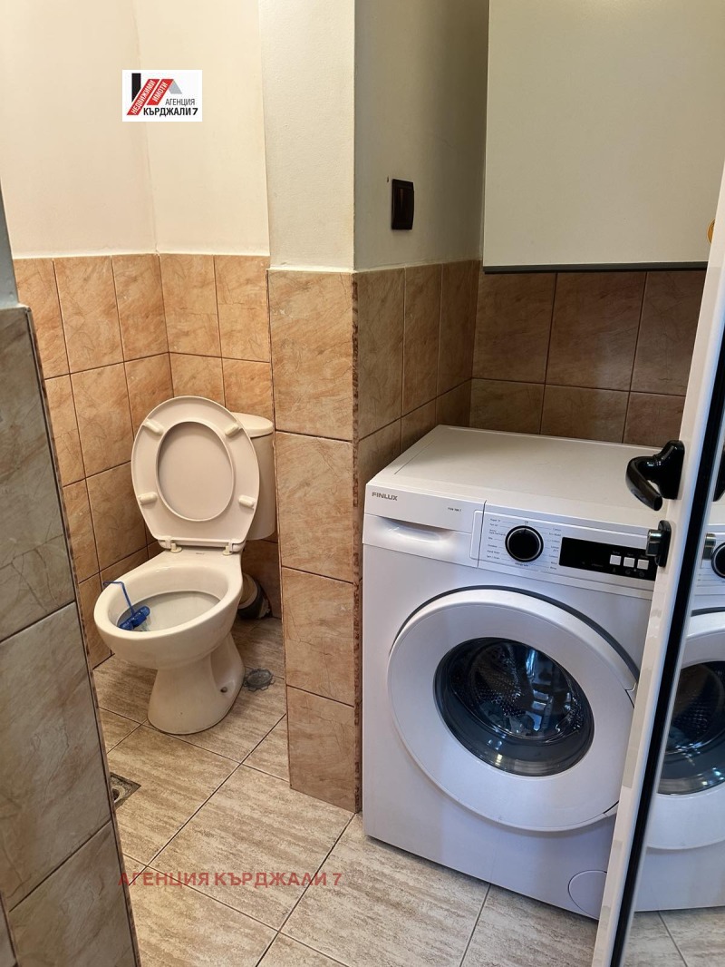 Продава 4-СТАЕН, гр. Кърджали, Възрожденци, снимка 15 - Апартаменти - 53588563