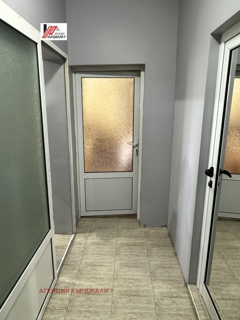 Продава 4-СТАЕН, гр. Кърджали, Възрожденци, снимка 5 - Апартаменти - 53588563