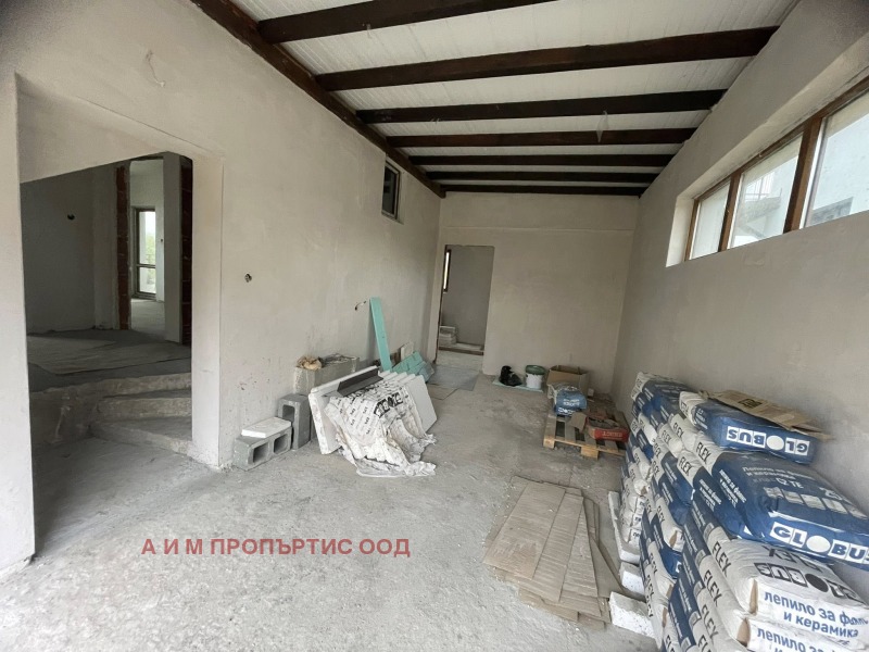 Продава КЪЩА, гр. Кюстендил, Могилата, снимка 2 - Къщи - 52156096