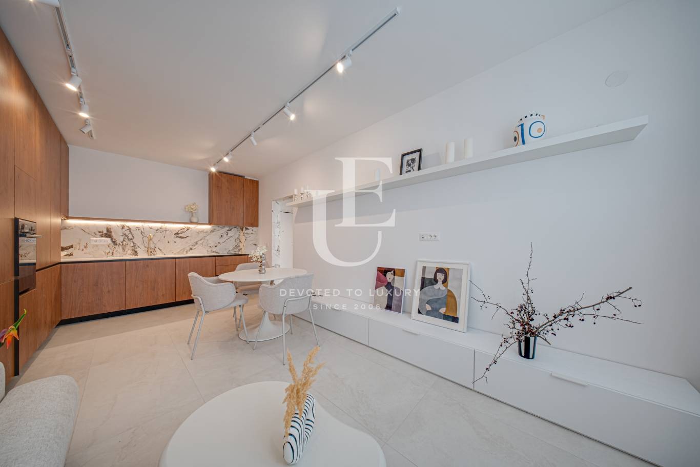 Продава 2-СТАЕН, гр. София, Оборище, снимка 4 - Апартаменти - 54263805