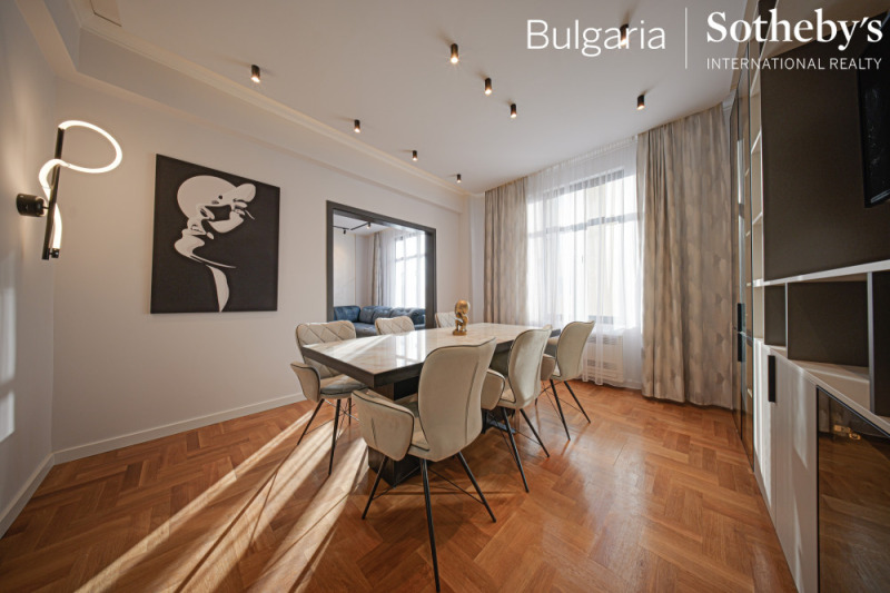 Na sprzedaż  1 sypialnia Sofia , Centar , 80 mkw | 73900622