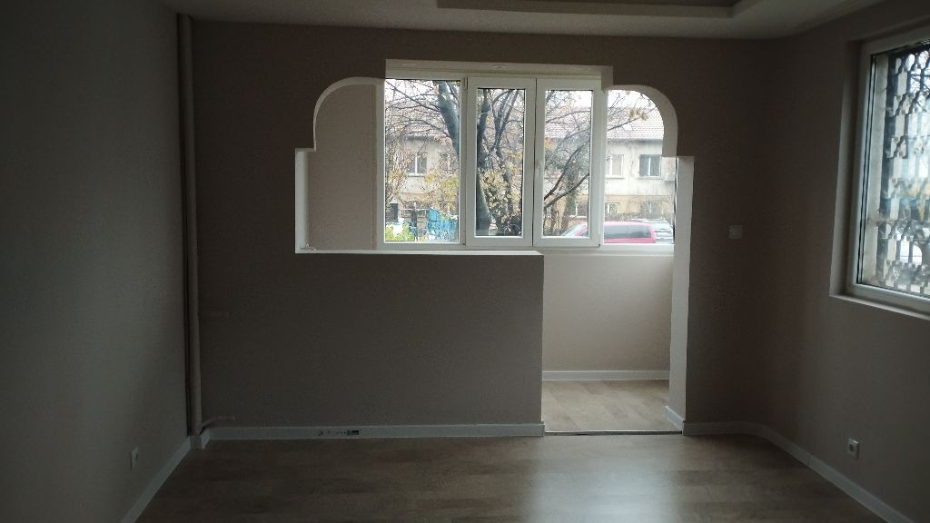 Продава 2-СТАЕН, гр. София, Банишора, снимка 2 - Апартаменти - 53930881