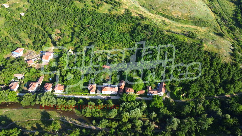 Продава КЪЩА в област Ловеч, с. Бежаново - 161 кв.м / 18 500 € » 36 182.86 лв., БЪЛГЕРИАН ПРОПЕРТИС