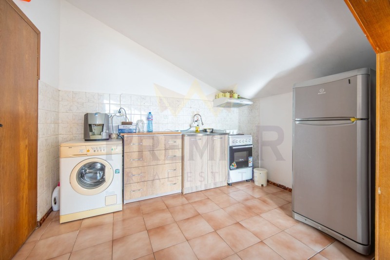 Продава МНОГОСТАЕН, гр. Балчик, област Добрич, снимка 3 - Апартаменти - 52414754