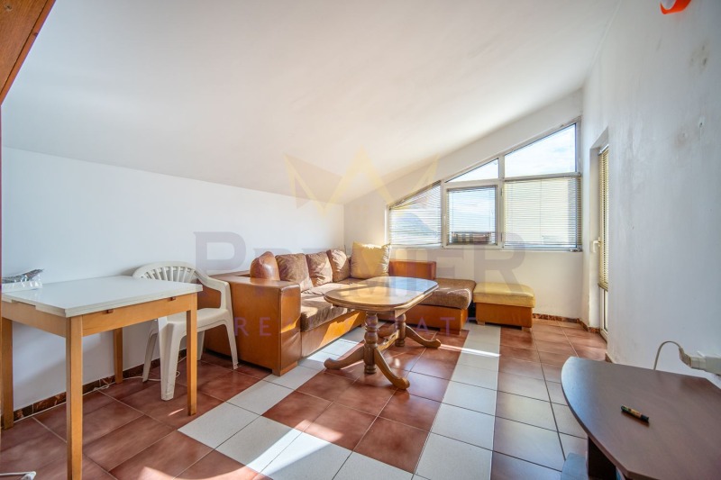 Продава МНОГОСТАЕН, гр. Балчик, област Добрич, снимка 2 - Апартаменти - 52414754